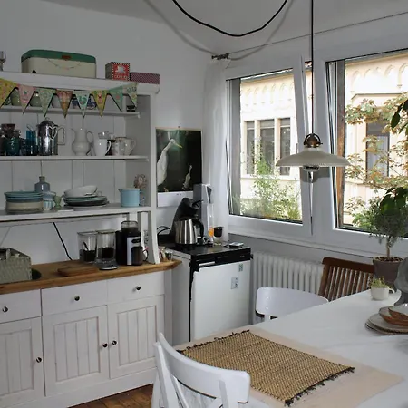 Homestay szállás Ruhiges, Helles Altbauzimmer Im Stadtzentrum