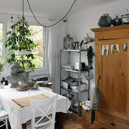 Homestay szállás Ruhiges, Helles Altbauzimmer Im Stadtzentrum