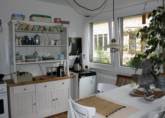 Accommodatie bij particulieren Ruhiges, Helles Altbauzimmer Im Stadtzentrum